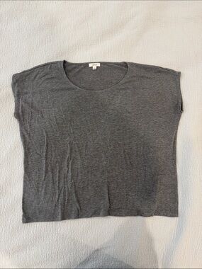 Wilfred Boxy Scoop Neck Short Sleeve Tee